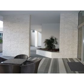 kamień naturalny kwarcyt panel ścienny biały bianco 10x36